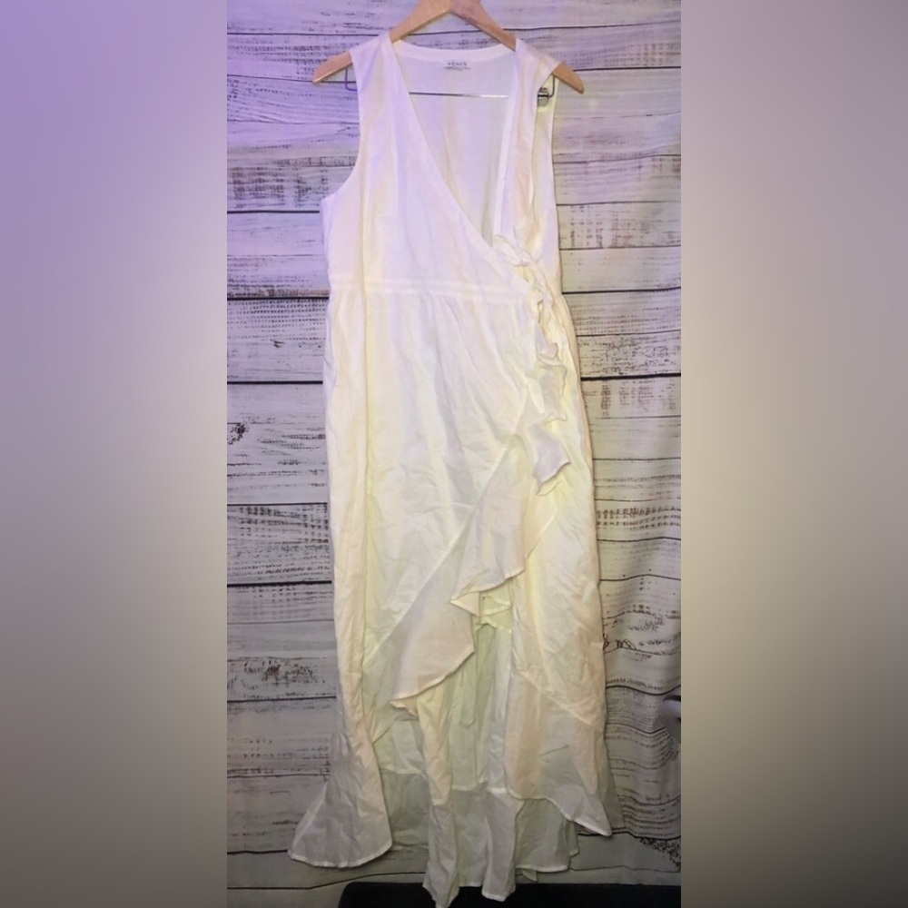 VENUS Elegant White Sleeveless Ruffle Wrap Dress NWOT size 20